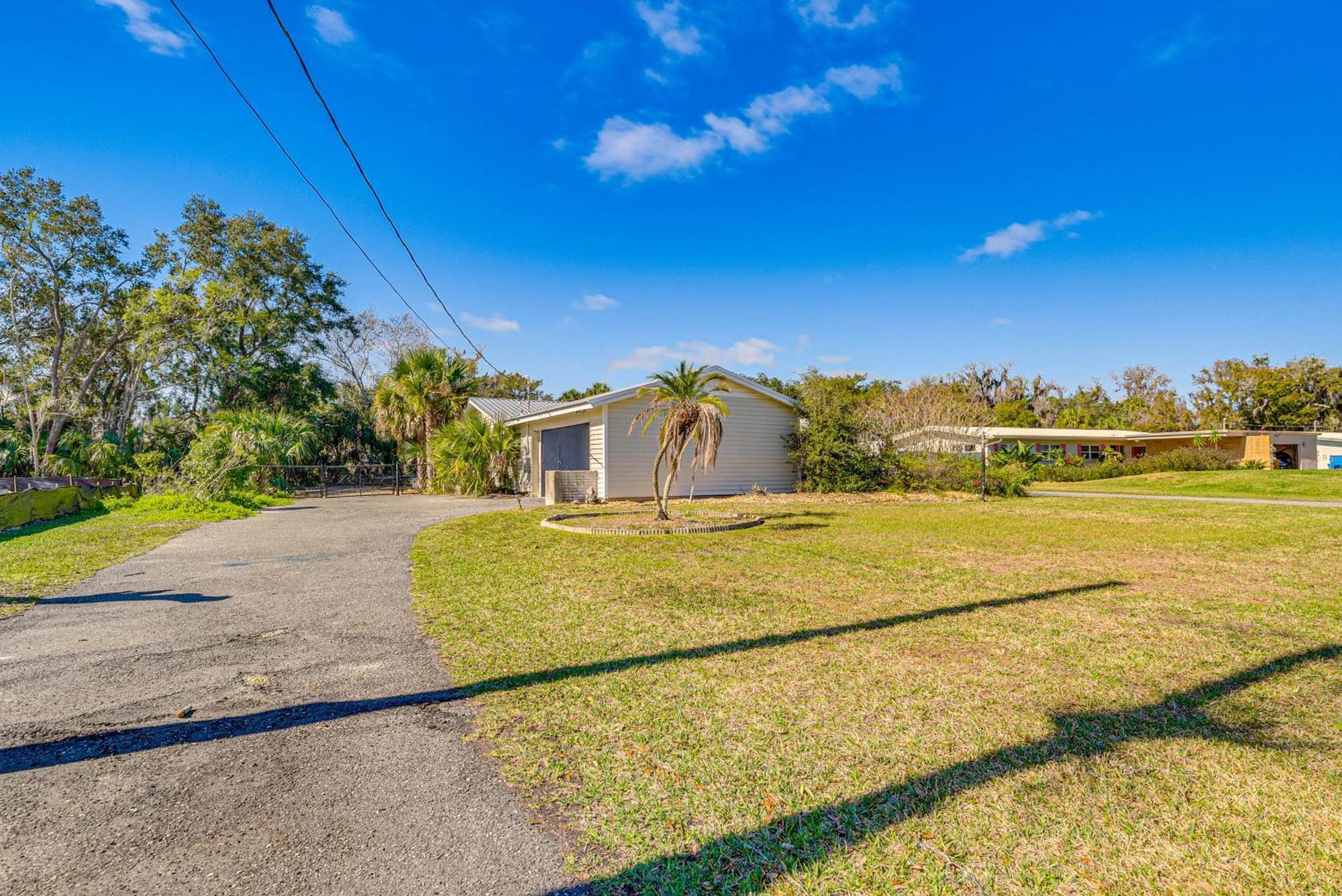 Riverfront Home With Boat Dock And Kayaks! คริสตัลริเวอร์ ภายนอก รูปภาพ